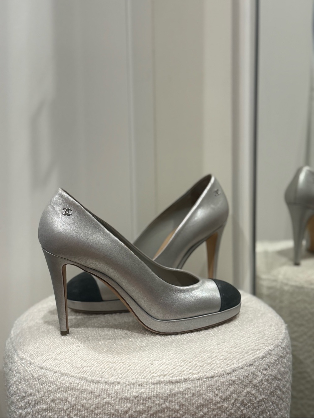 Classic Chanel Heels with CC logo - Black Toe Cap